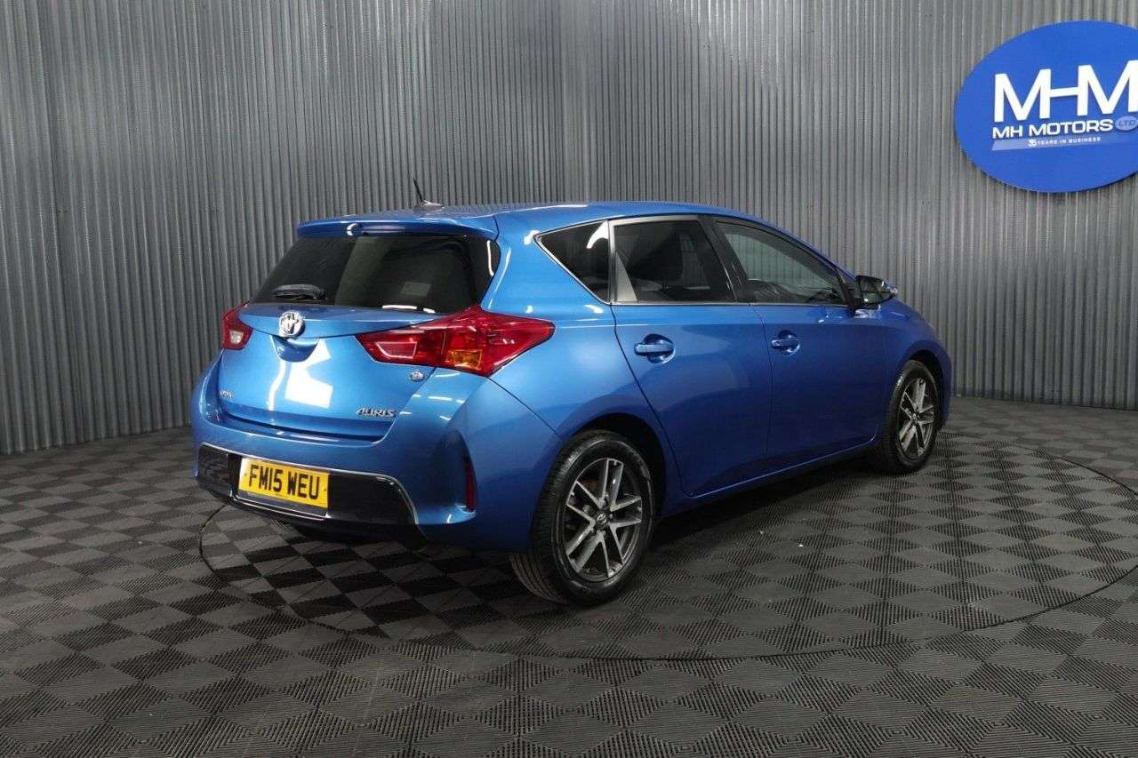 2015 TOYOTA AURIS 2015 TOYOTA AURIS