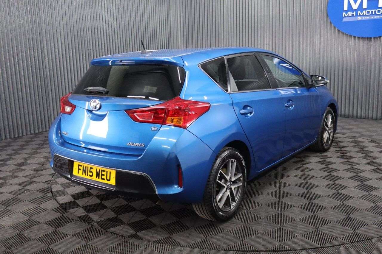 2015 TOYOTA AURIS 2015 TOYOTA AURIS