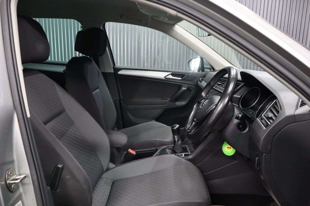 2019 VOLKSWAGEN TIGUAN 2019 VOLKSWAGEN TIGUAN