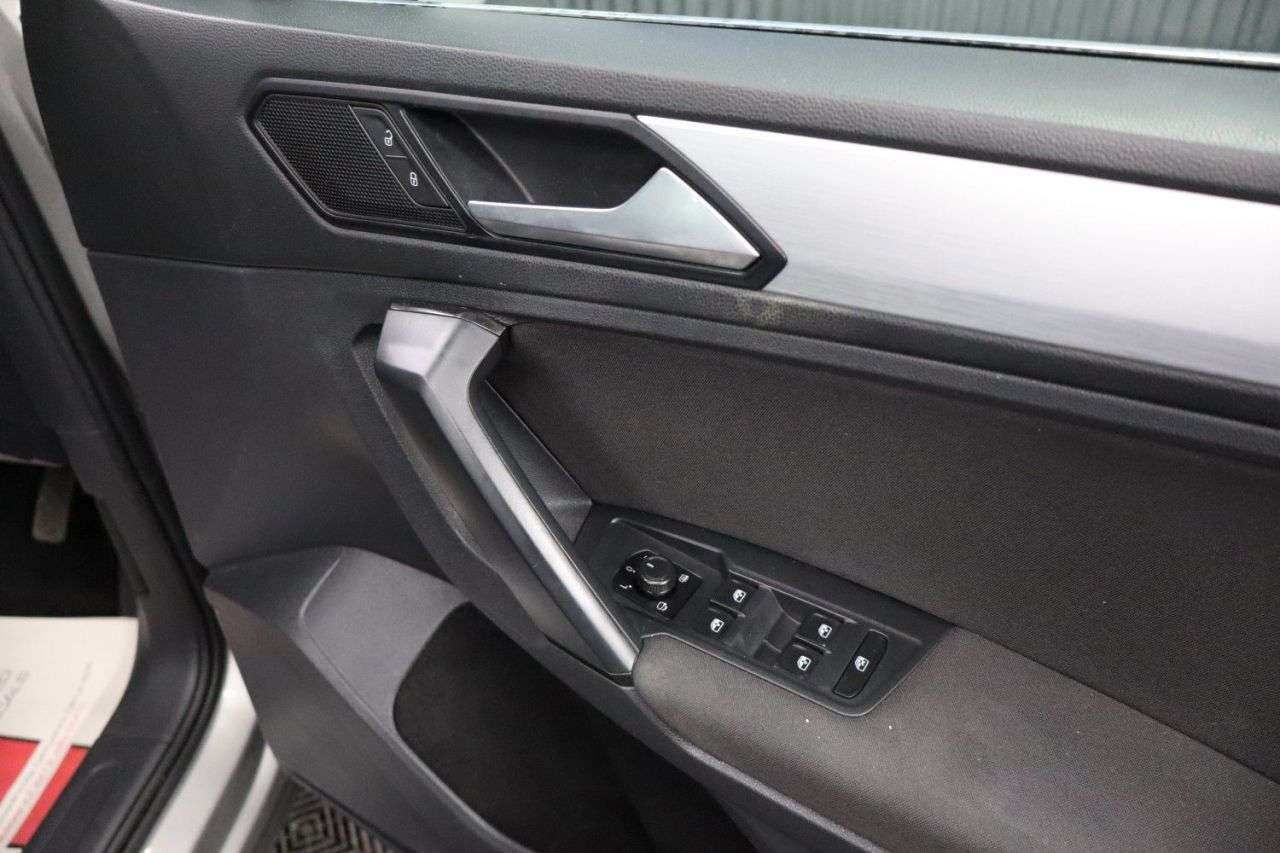 2019 VOLKSWAGEN TIGUAN 2019 VOLKSWAGEN TIGUAN