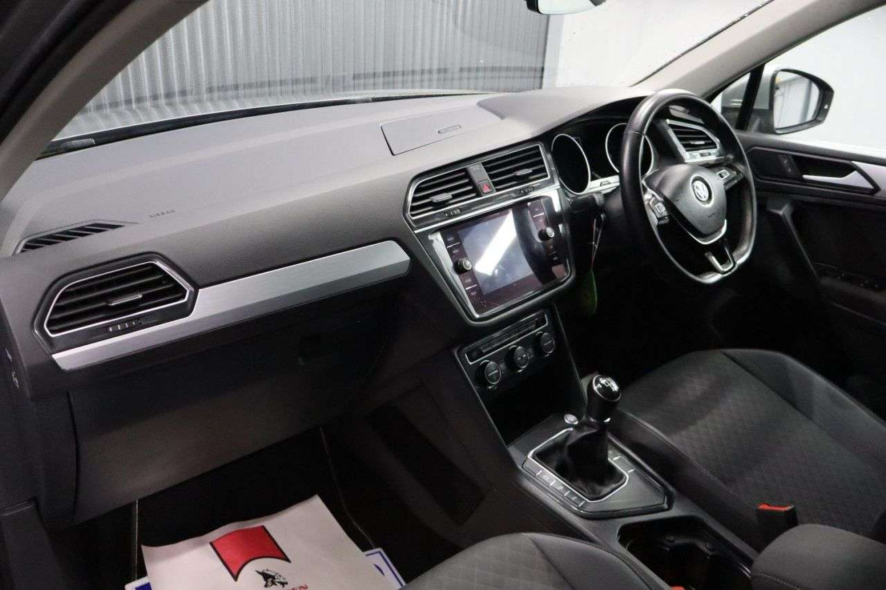 2019 VOLKSWAGEN TIGUAN 2019 VOLKSWAGEN TIGUAN
