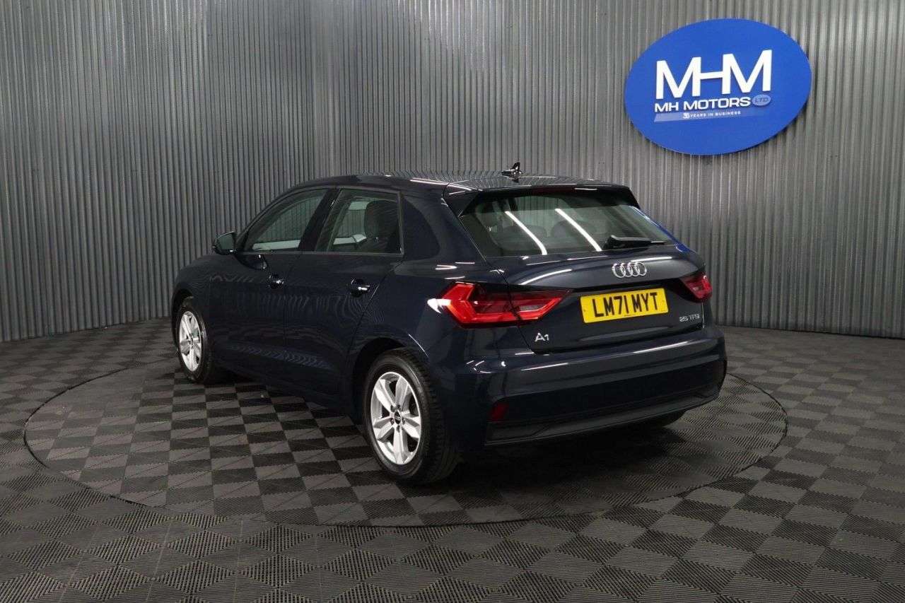 2021 AUDI A1 2021 AUDI A1