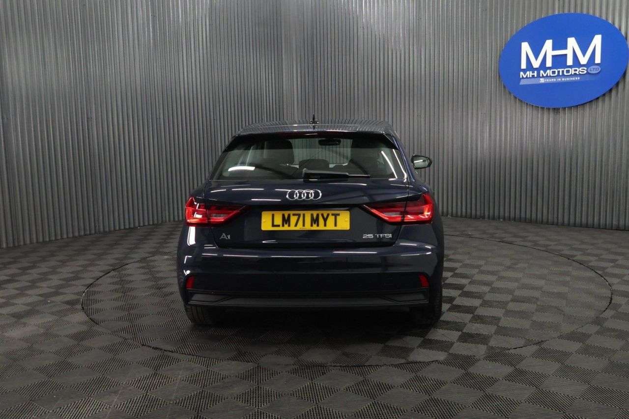2021 AUDI A1 2021 AUDI A1