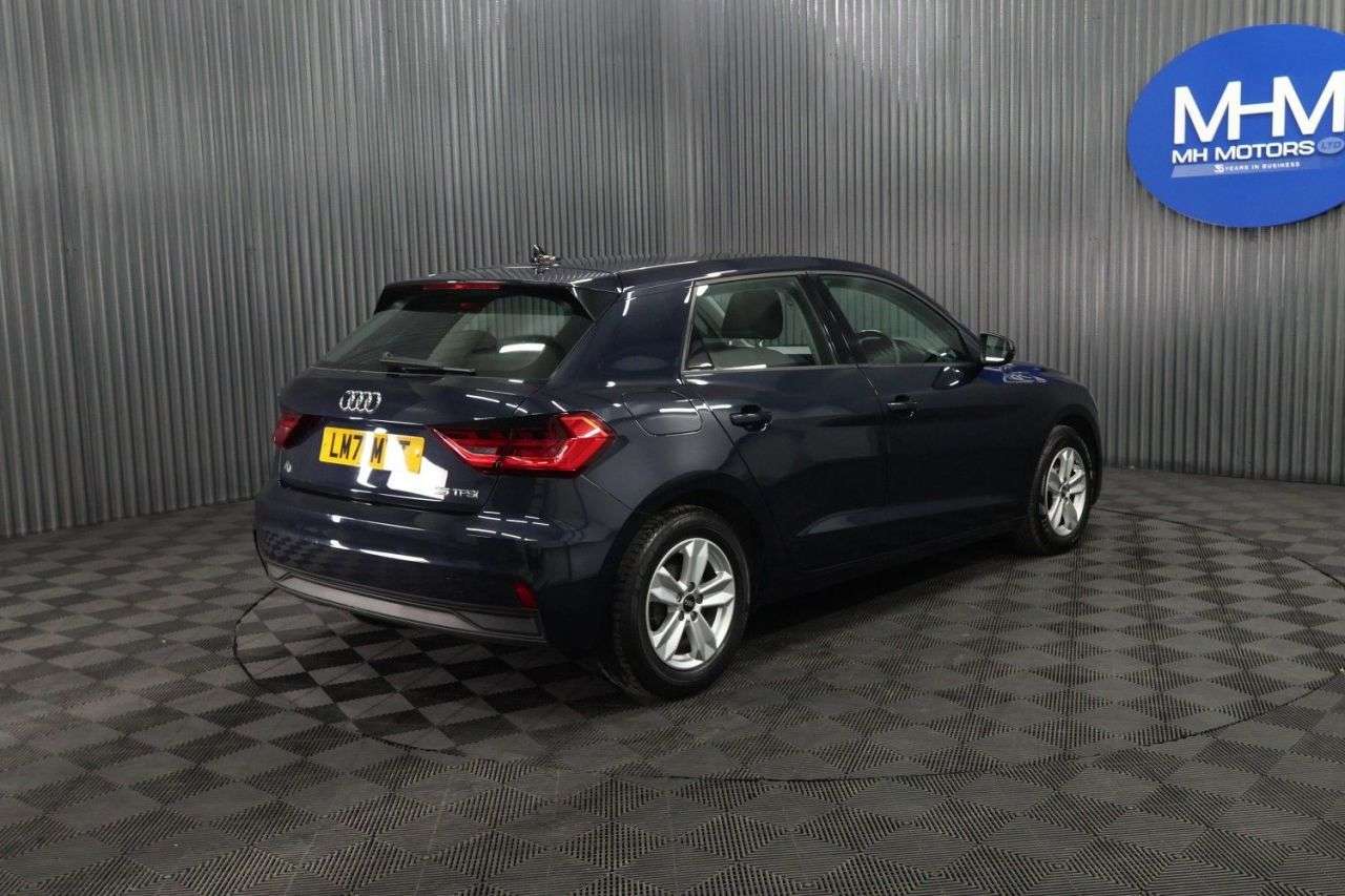 2021 AUDI A1 2021 AUDI A1