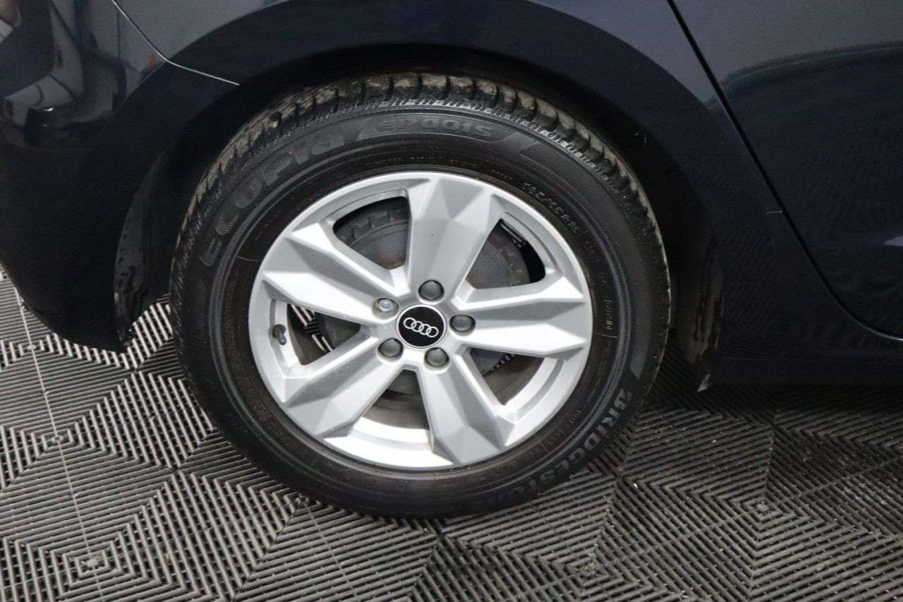 2021 AUDI A1 2021 AUDI A1
