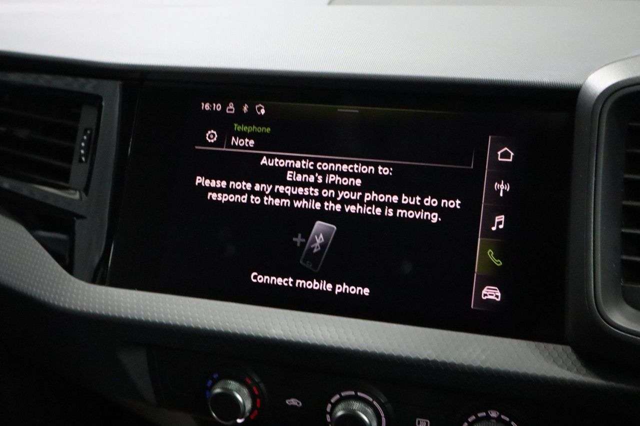 2021 AUDI A1 2021 AUDI A1