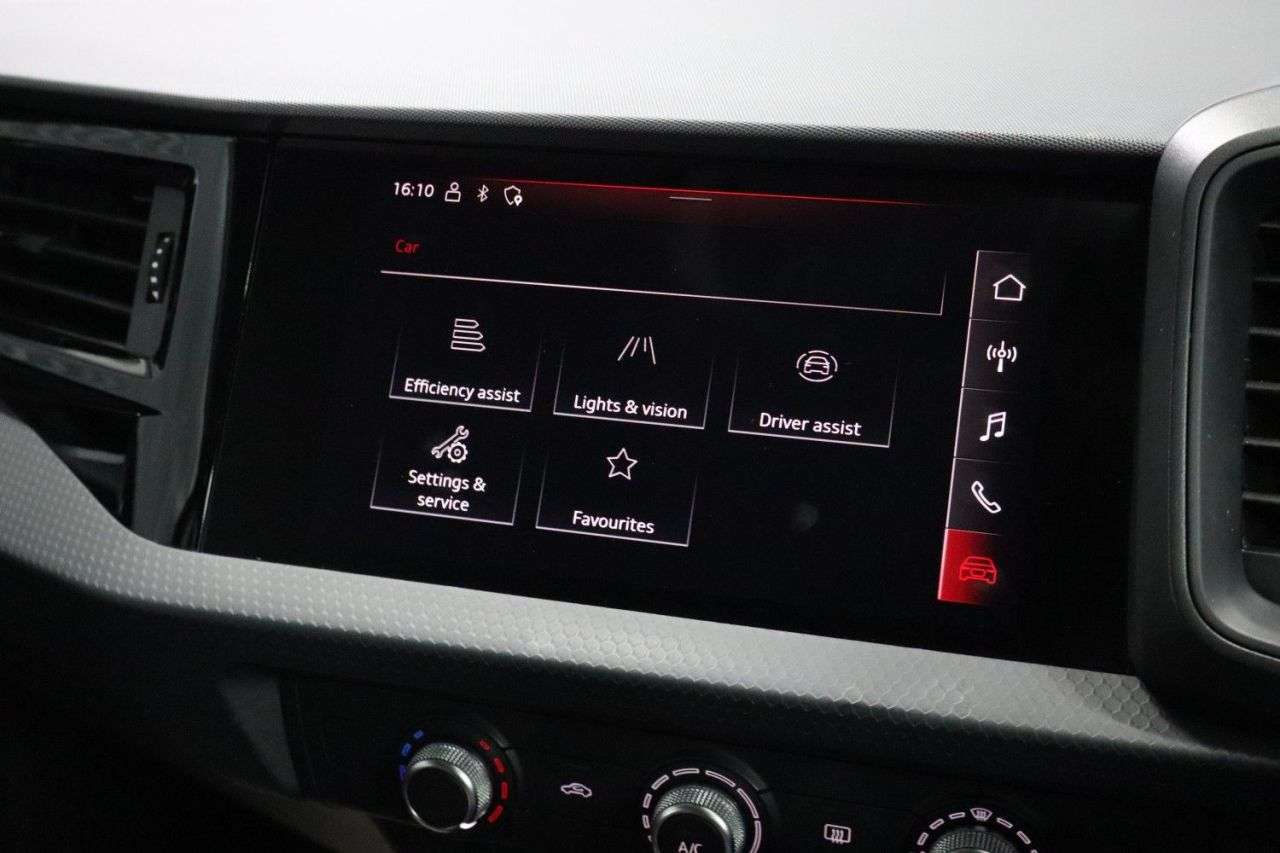 2021 AUDI A1 2021 AUDI A1
