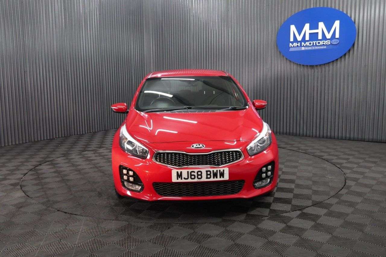 A 2018 KIA CEED 1.6 CRDi GT-Line Hatchback 5dr Diesel Manual Euro 6 (s/s) (134 bhp) EASY TO A 2018 KIA CEED 1.6 CRDi GT-Line Hatchback 5dr Diesel Manual Euro 6 (s/s) (134 bhp) EASY TO