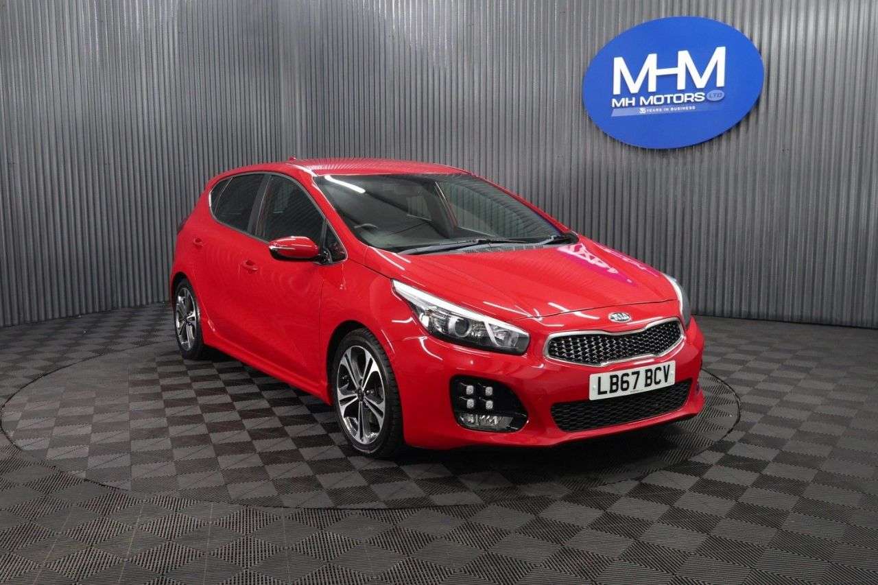 A 2018 KIA CEED 1.6 CRDi GT-Line Hatchback 5dr Diesel Manual Euro 6 (s/s) (134 bhp) LOWER I A 2018 KIA CEED 1.6 CRDi GT-Line Hatchback 5dr Diesel Manual Euro 6 (s/s) (134 bhp) LOWER I