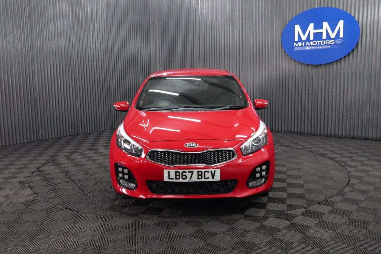 A 2018 KIA CEED 1.6 CRDi GT-Line Hatchback 5dr Diesel Manual Euro 6 (s/s) (134 bhp) LOWER I A 2018 KIA CEED 1.6 CRDi GT-Line Hatchback 5dr Diesel Manual Euro 6 (s/s) (134 bhp) LOWER I