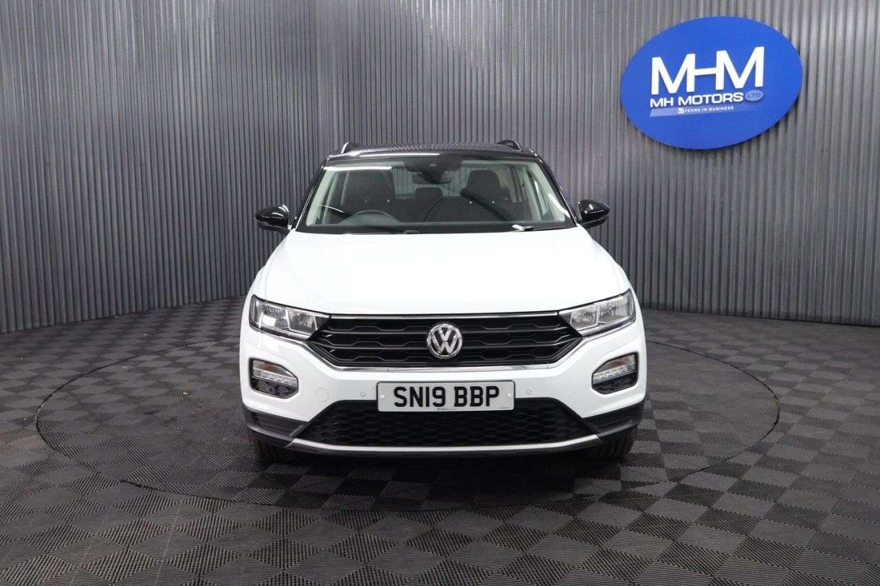 A 2019 VOLKSWAGEN T-ROC 1.6 TDI SE SUV 5dr Diesel Manual Euro 6 (s/s) (115 ps) GOOD MOT / SPACIOUS A 2019 VOLKSWAGEN T-ROC 1.6 TDI SE SUV 5dr Diesel Manual Euro 6 (s/s) (115 ps) GOOD MOT / SPACIOUS
