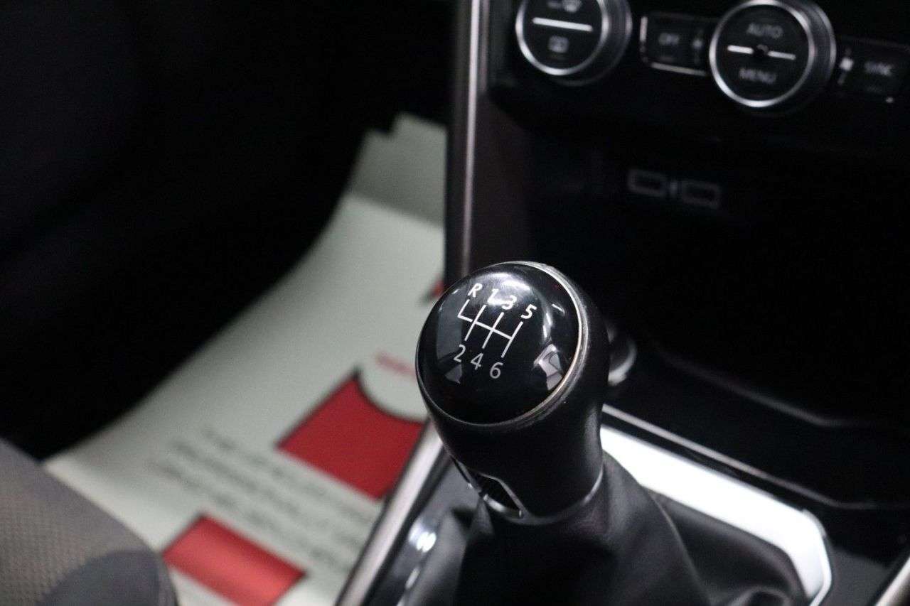 2019 VOLKSWAGEN T-ROC 2019 VOLKSWAGEN T-ROC