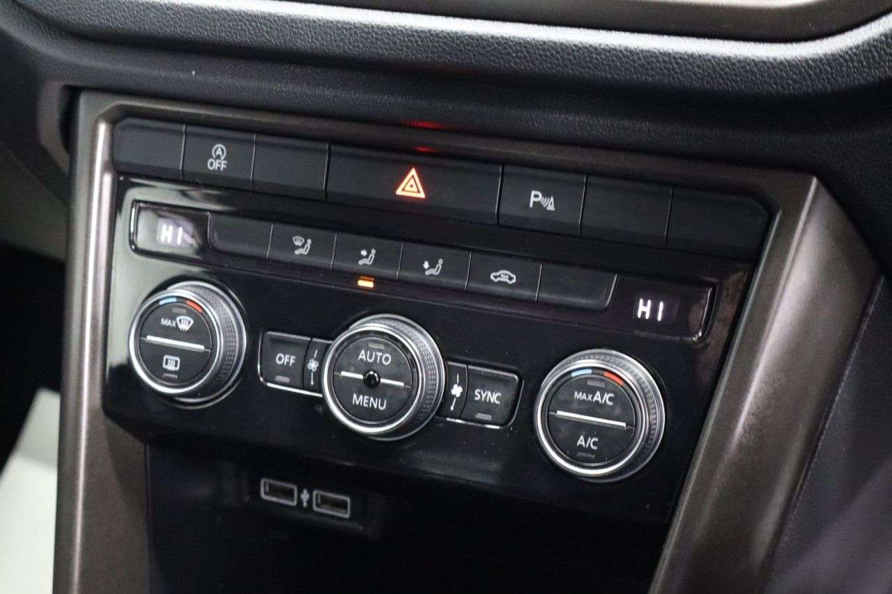 2019 VOLKSWAGEN T-ROC 2019 VOLKSWAGEN T-ROC