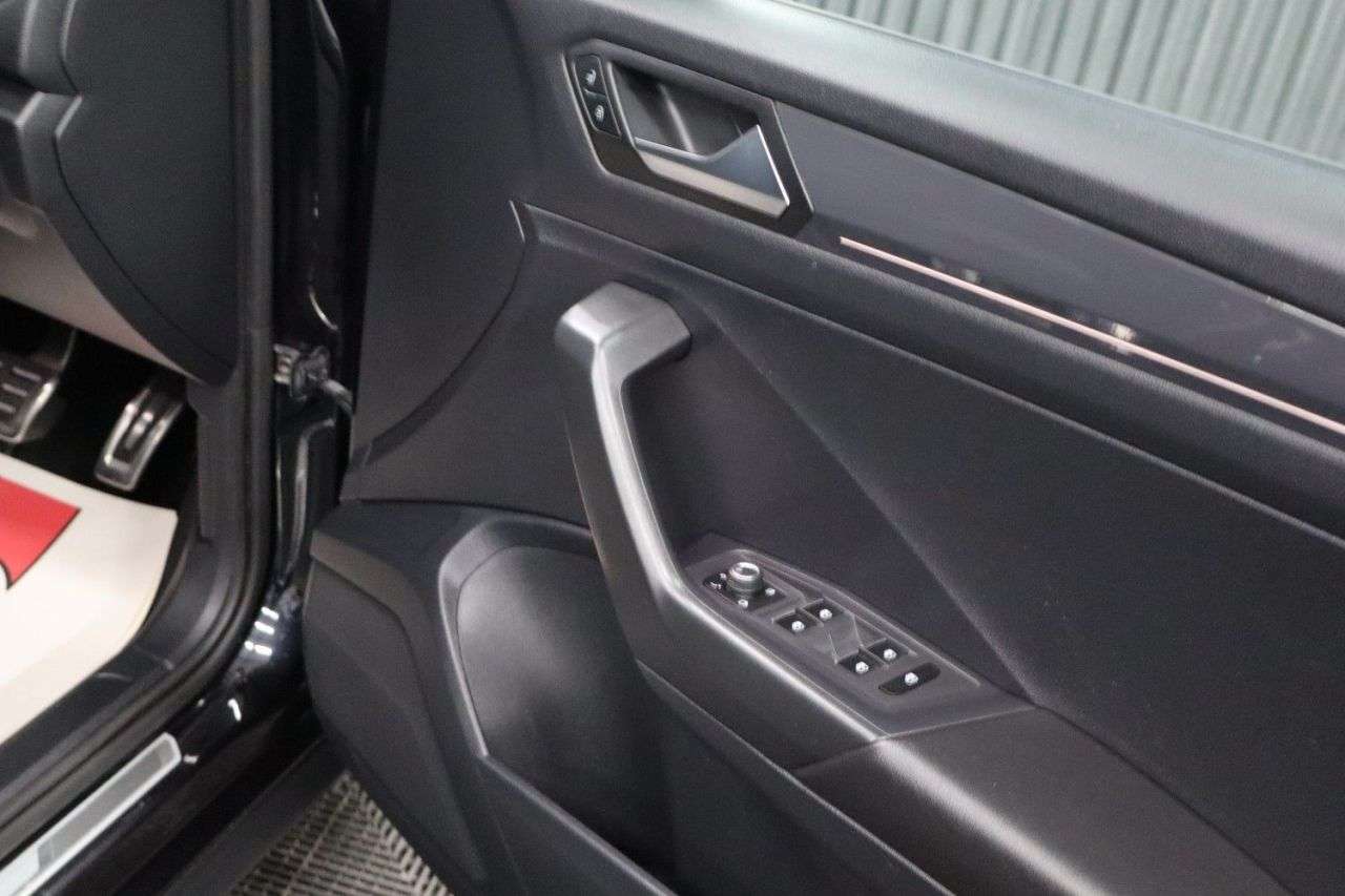 2019 VOLKSWAGEN T-ROC 2019 VOLKSWAGEN T-ROC