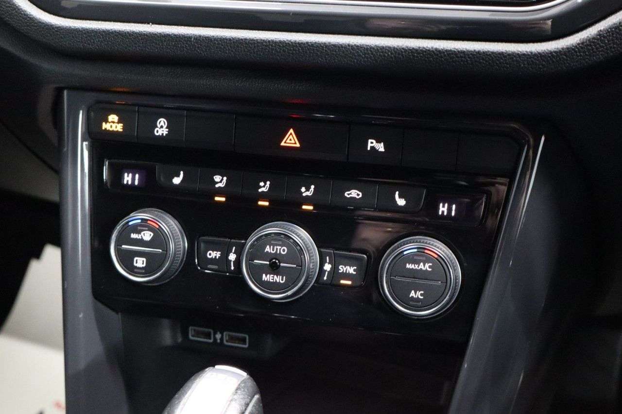 2019 VOLKSWAGEN T-ROC 2019 VOLKSWAGEN T-ROC