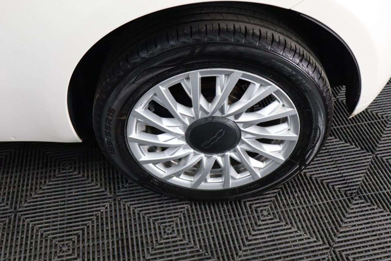 2018 FIAT 500 2018 FIAT 500