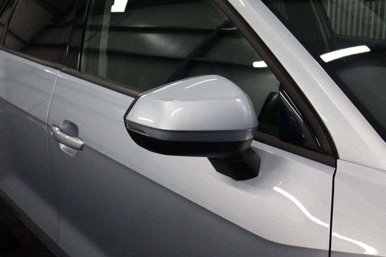 2018 AUDI Q2 2018 AUDI Q2