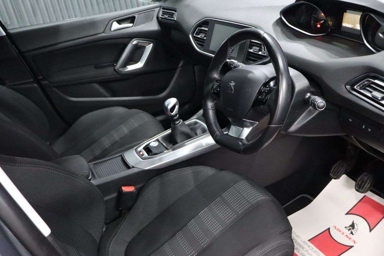 2015 PEUGEOT 308 2015 PEUGEOT 308