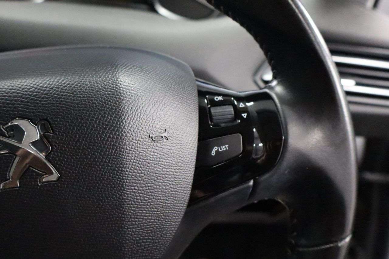 2015 PEUGEOT 308 2015 PEUGEOT 308