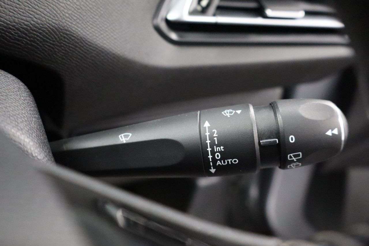 2015 PEUGEOT 308 2015 PEUGEOT 308
