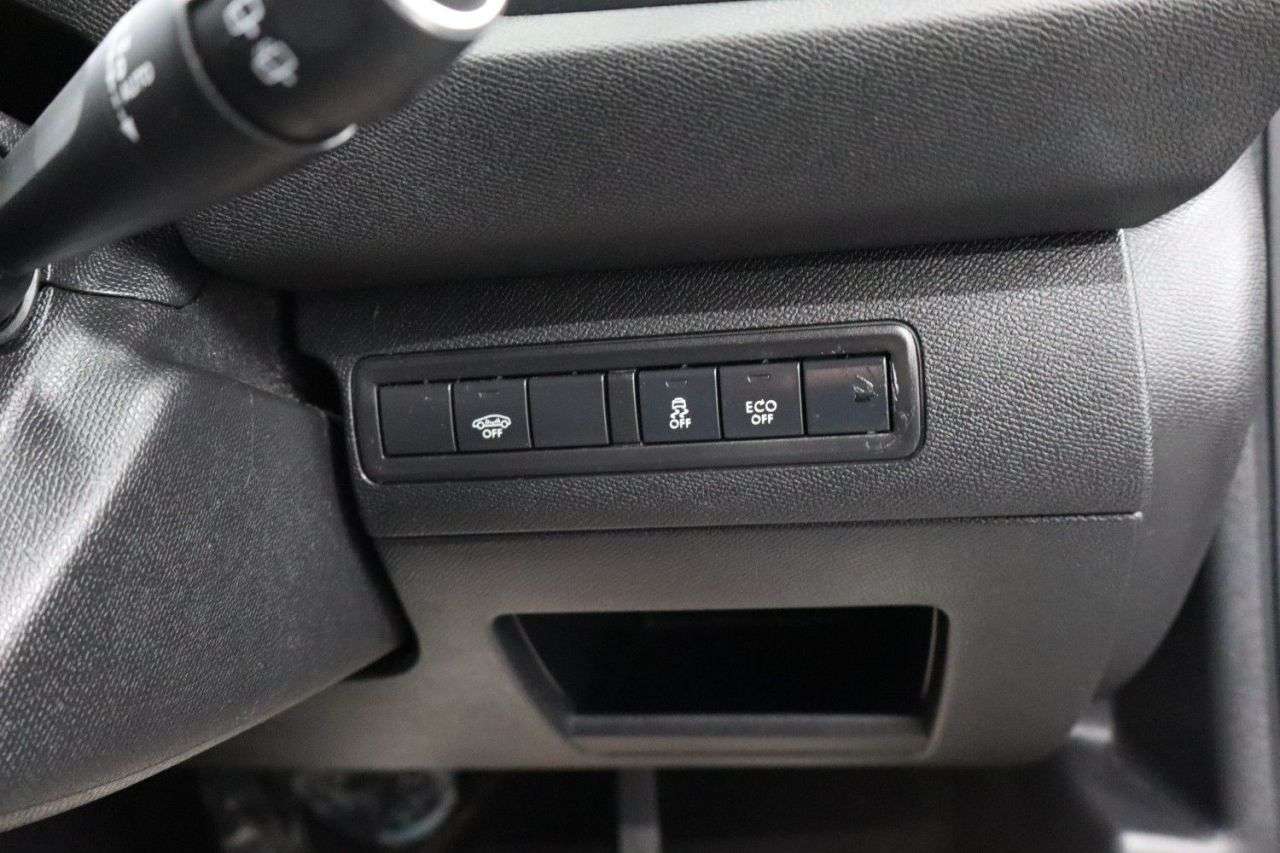 2015 PEUGEOT 308 2015 PEUGEOT 308