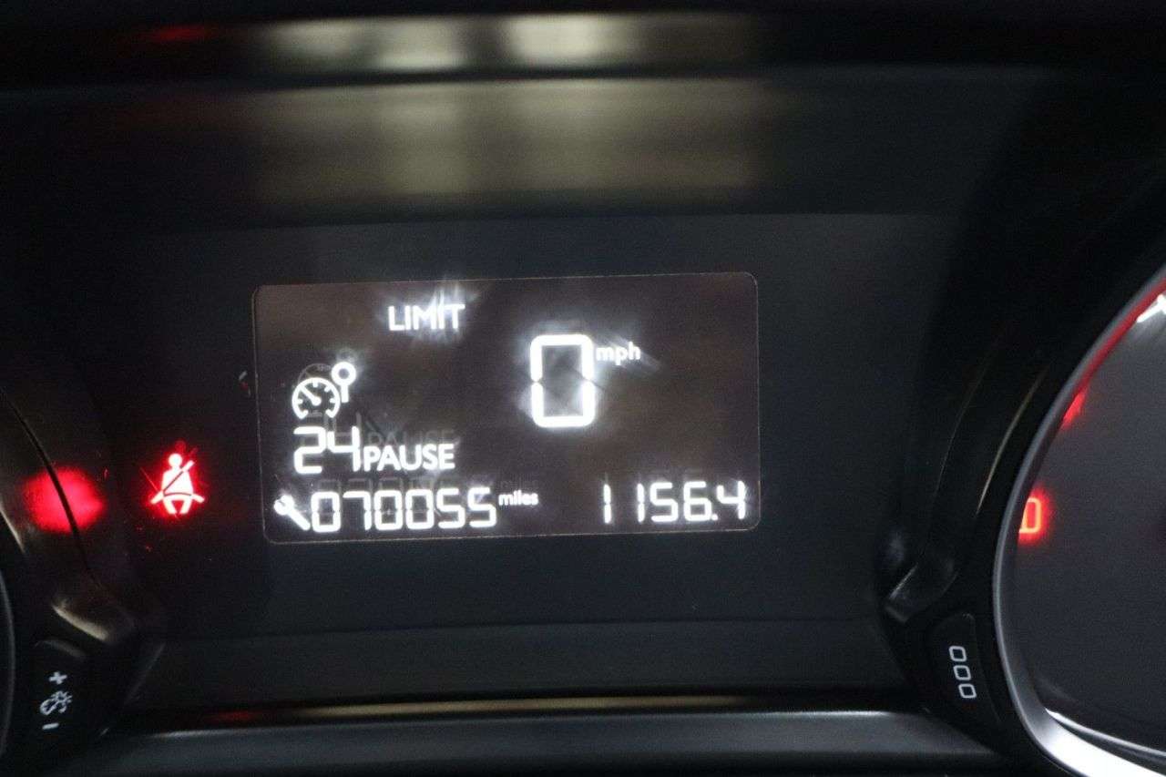 2015 PEUGEOT 308 2015 PEUGEOT 308
