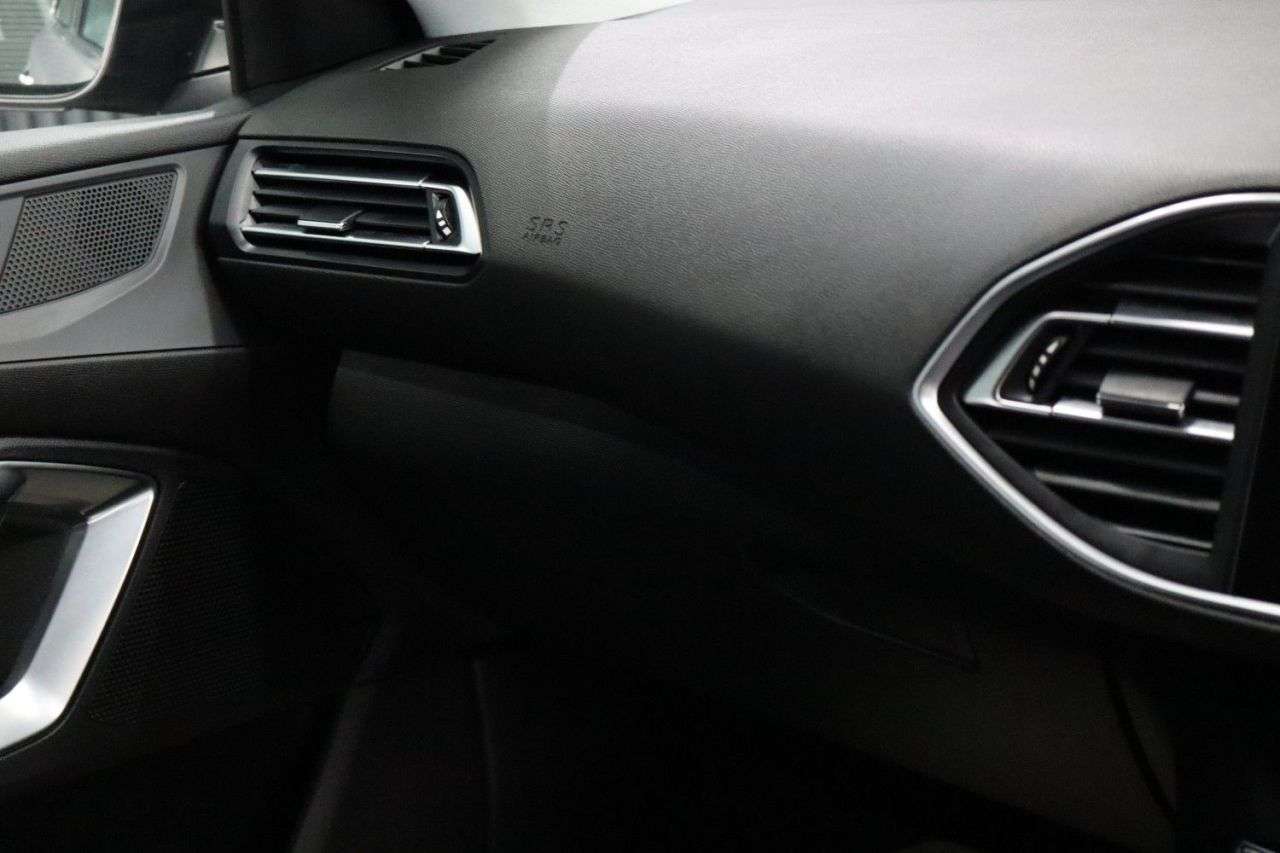 2015 PEUGEOT 308 2015 PEUGEOT 308