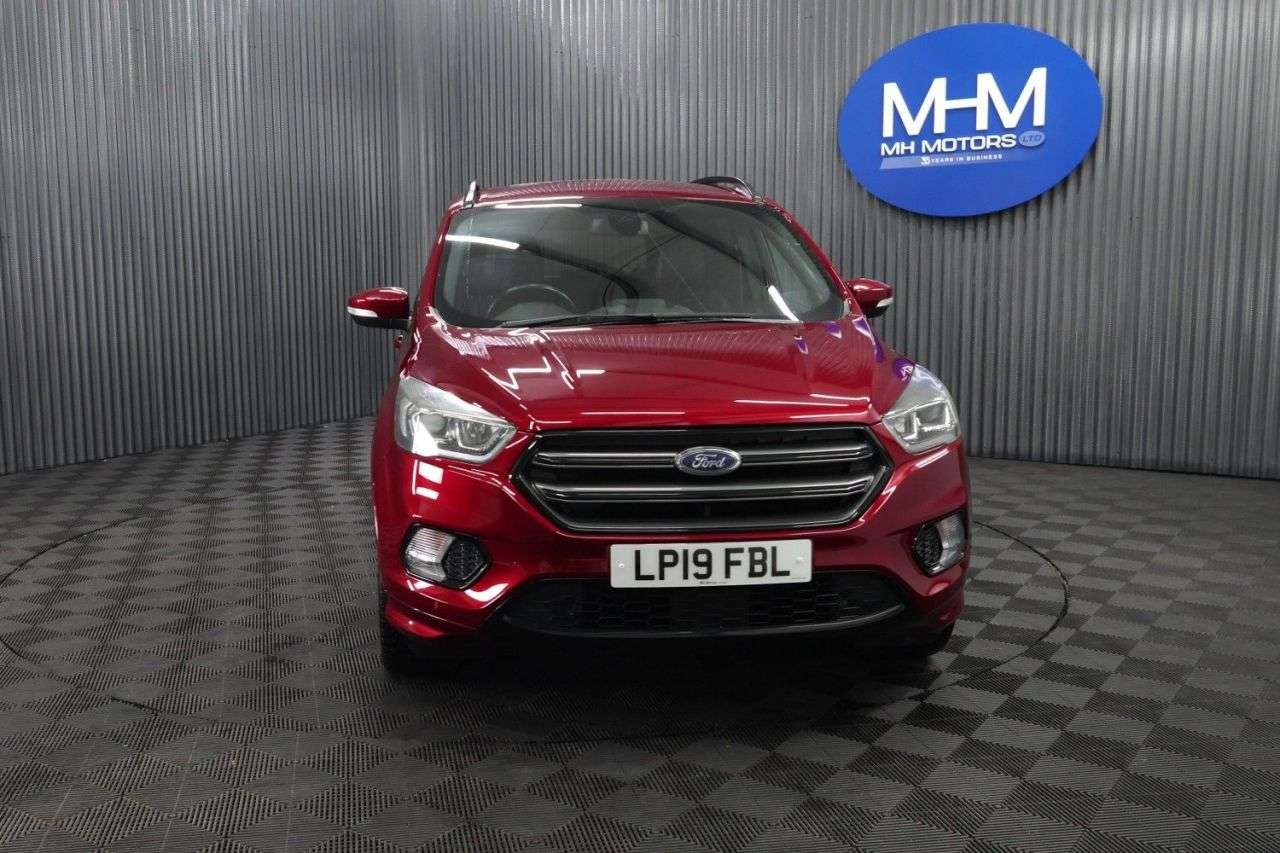 A 2019 FORD KUGA 1.5 TDCi ST-Line SUV 5dr Diesel Manual Euro 6 (s/s) (120 ps) LONG MOT / STY A 2019 FORD KUGA 1.5 TDCi ST-Line SUV 5dr Diesel Manual Euro 6 (s/s) (120 ps) LONG MOT / STY