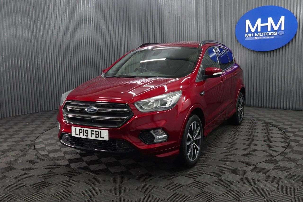 A 2019 FORD KUGA 1.5 TDCi ST-Line SUV 5dr Diesel Manual Euro 6 (s/s) (120 ps) LONG MOT / STY A 2019 FORD KUGA 1.5 TDCi ST-Line SUV 5dr Diesel Manual Euro 6 (s/s) (120 ps) LONG MOT / STY