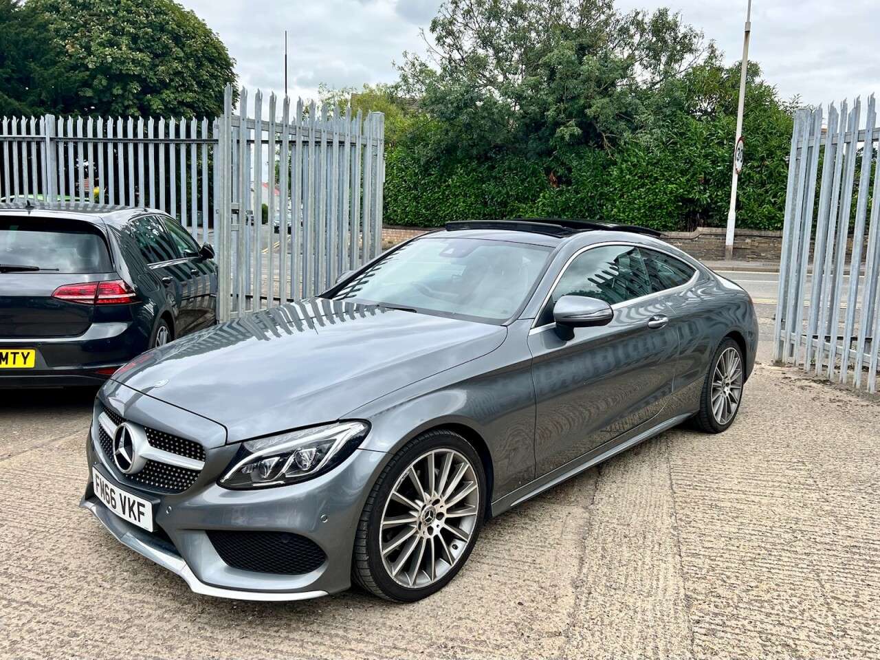 null MERCEDES-BENZ C-CLASS null MERCEDES-BENZ C-CLASS