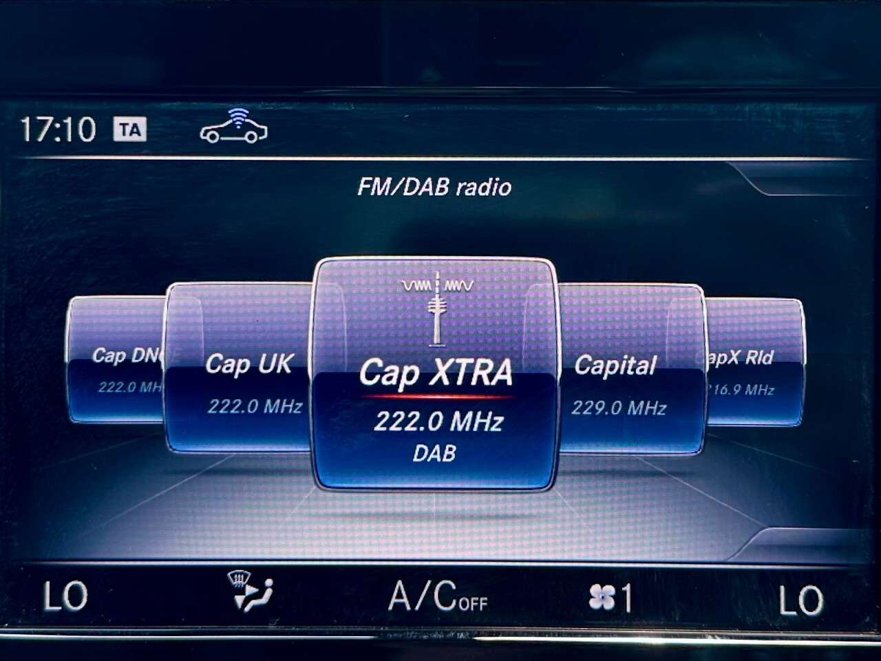 null MERCEDES-BENZ C-CLASS null MERCEDES-BENZ C-CLASS