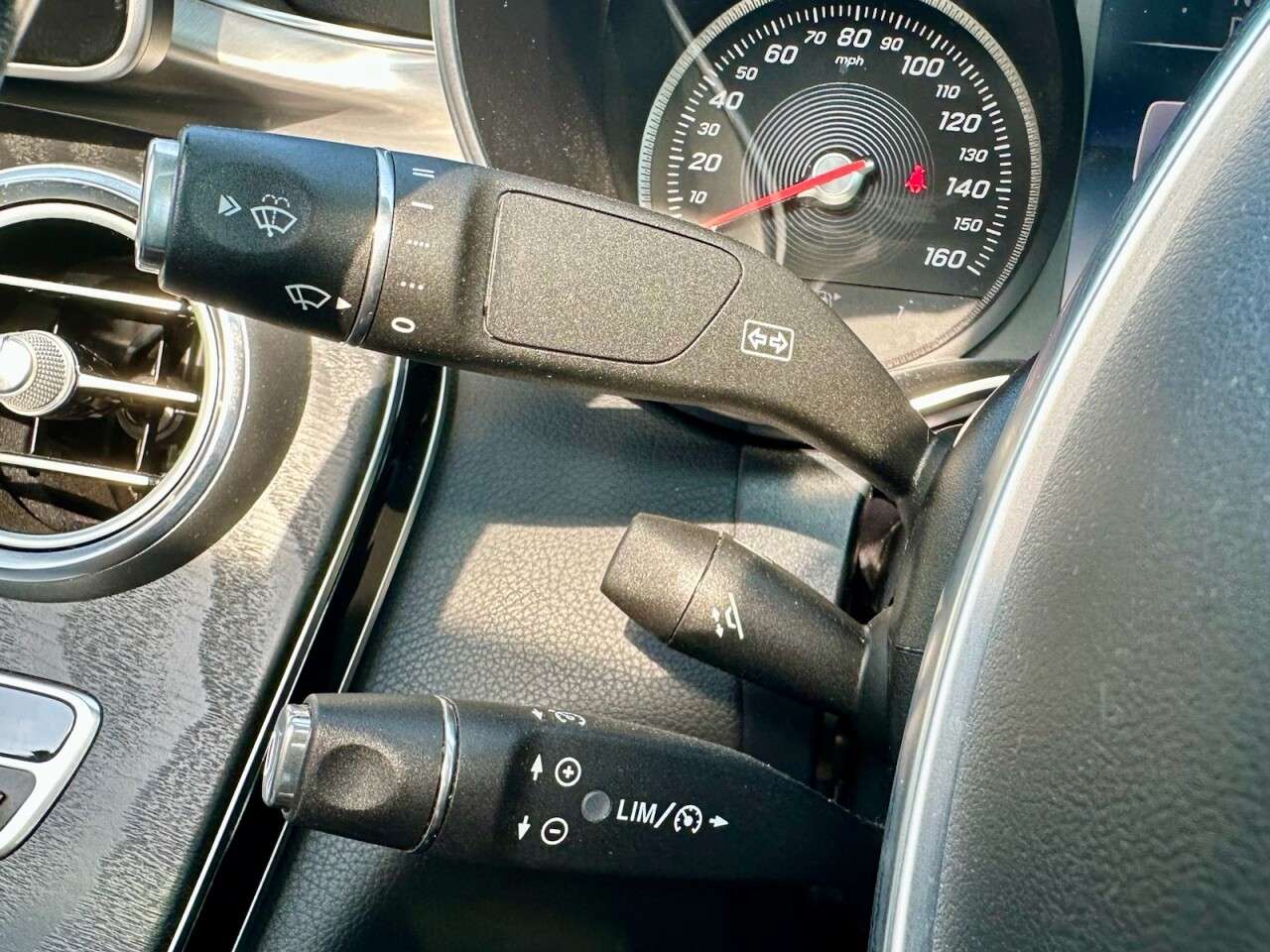 null MERCEDES-BENZ C-CLASS null MERCEDES-BENZ C-CLASS