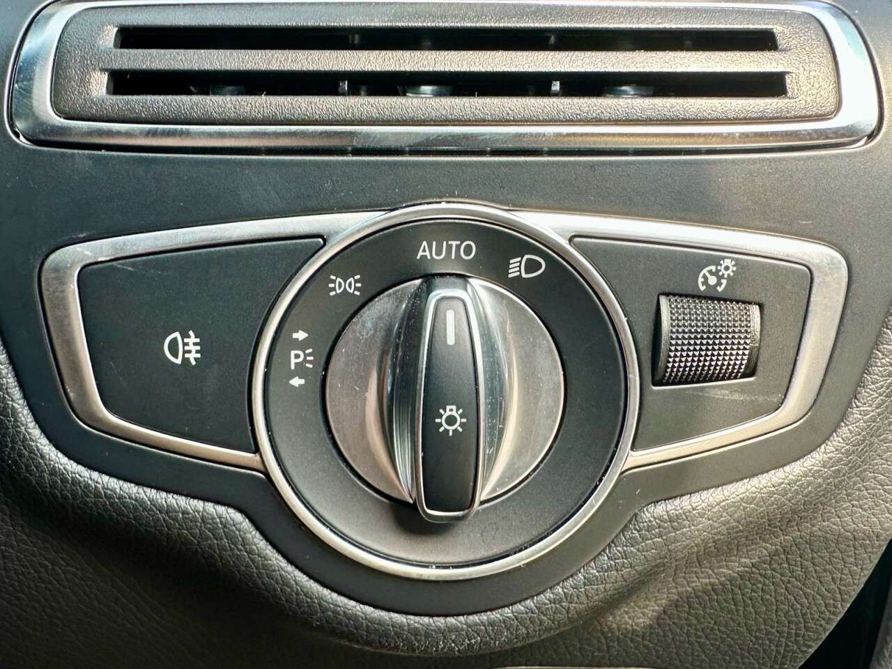 null MERCEDES-BENZ C-CLASS null MERCEDES-BENZ C-CLASS