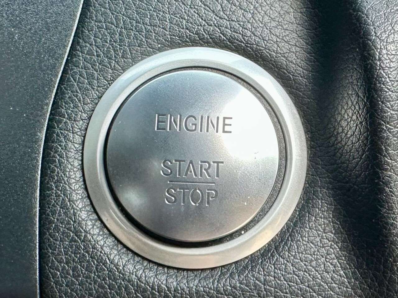 null MERCEDES-BENZ C-CLASS null MERCEDES-BENZ C-CLASS