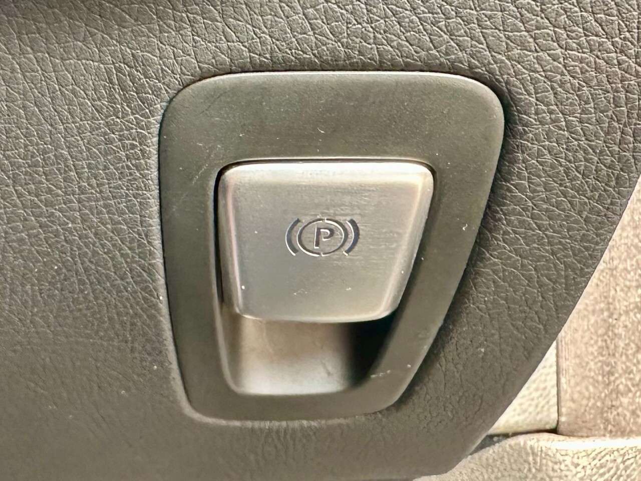 null MERCEDES-BENZ C-CLASS null MERCEDES-BENZ C-CLASS