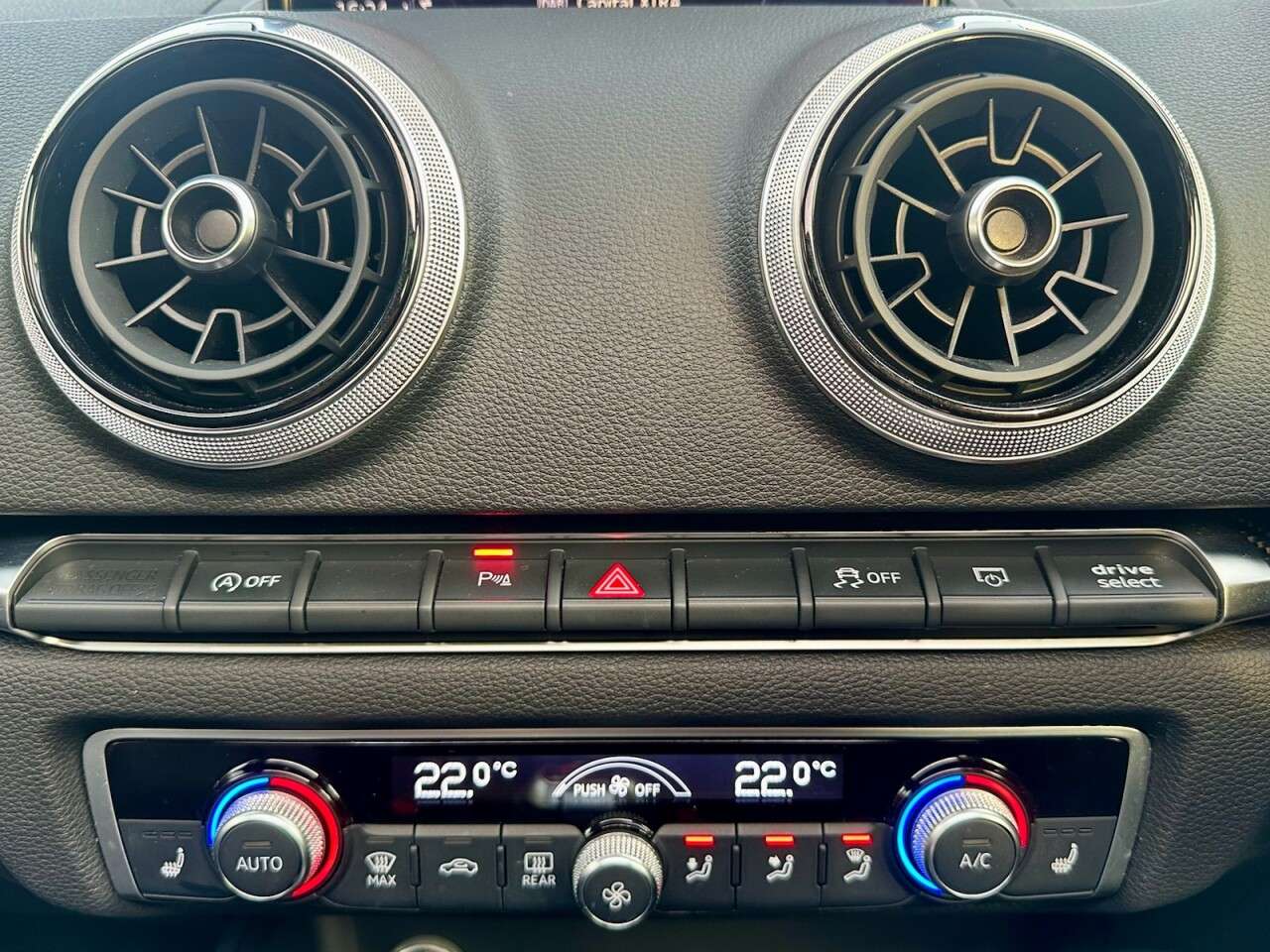 2019 AUDI RS3 2019 AUDI RS3