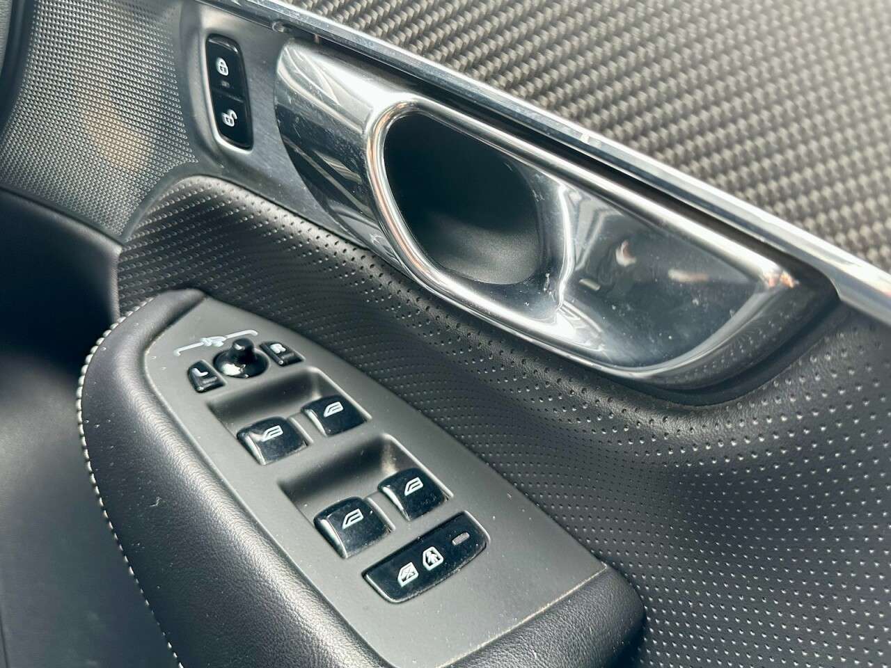 2012 VOLVO XC90 2012 VOLVO XC90