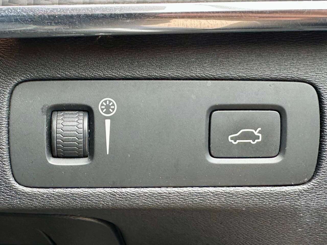 2012 VOLVO XC90 2012 VOLVO XC90