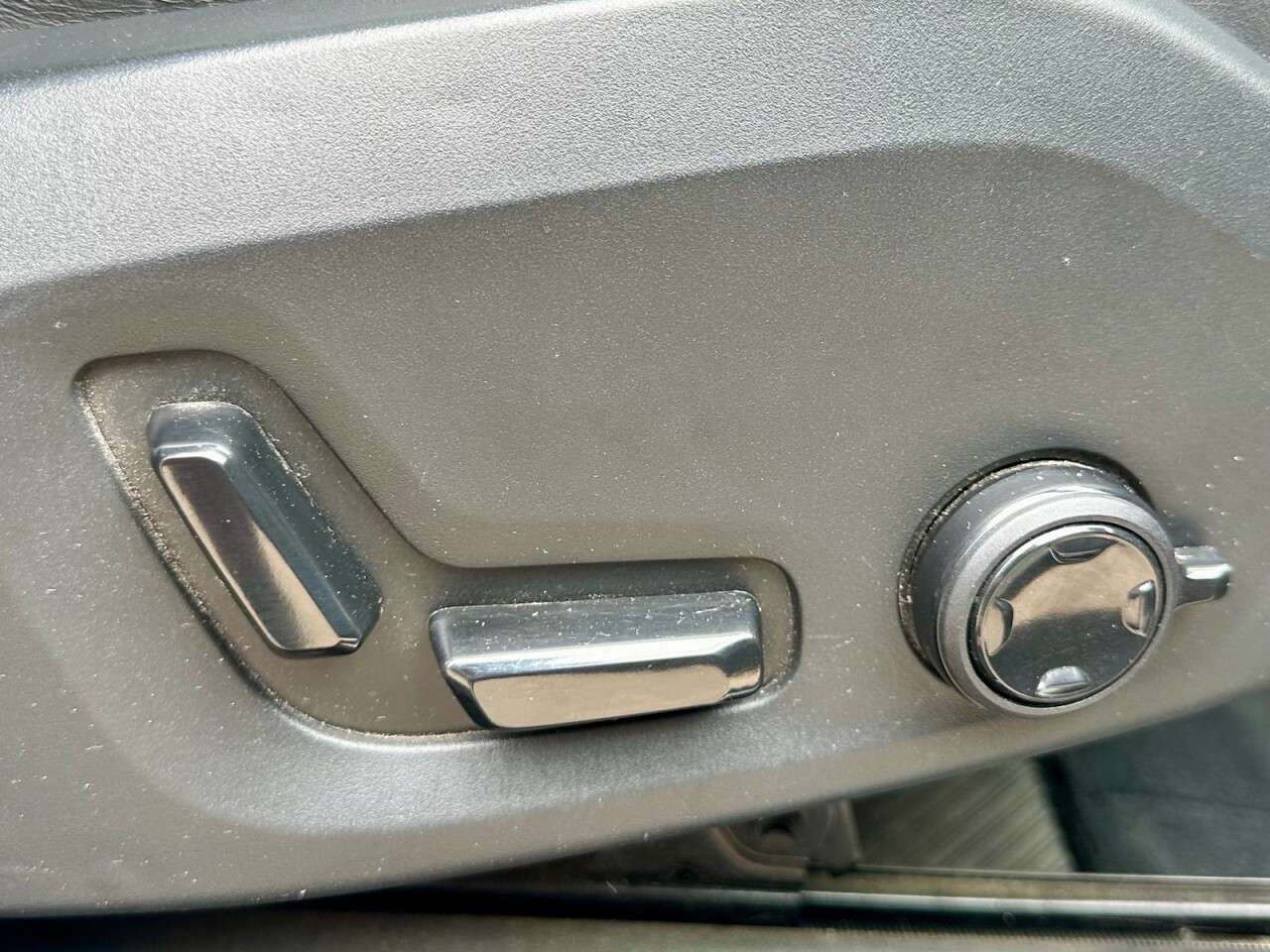 2012 VOLVO XC90 2012 VOLVO XC90