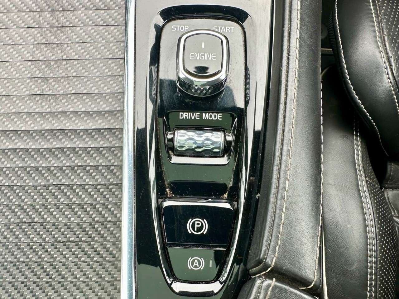 2012 VOLVO XC90 2012 VOLVO XC90