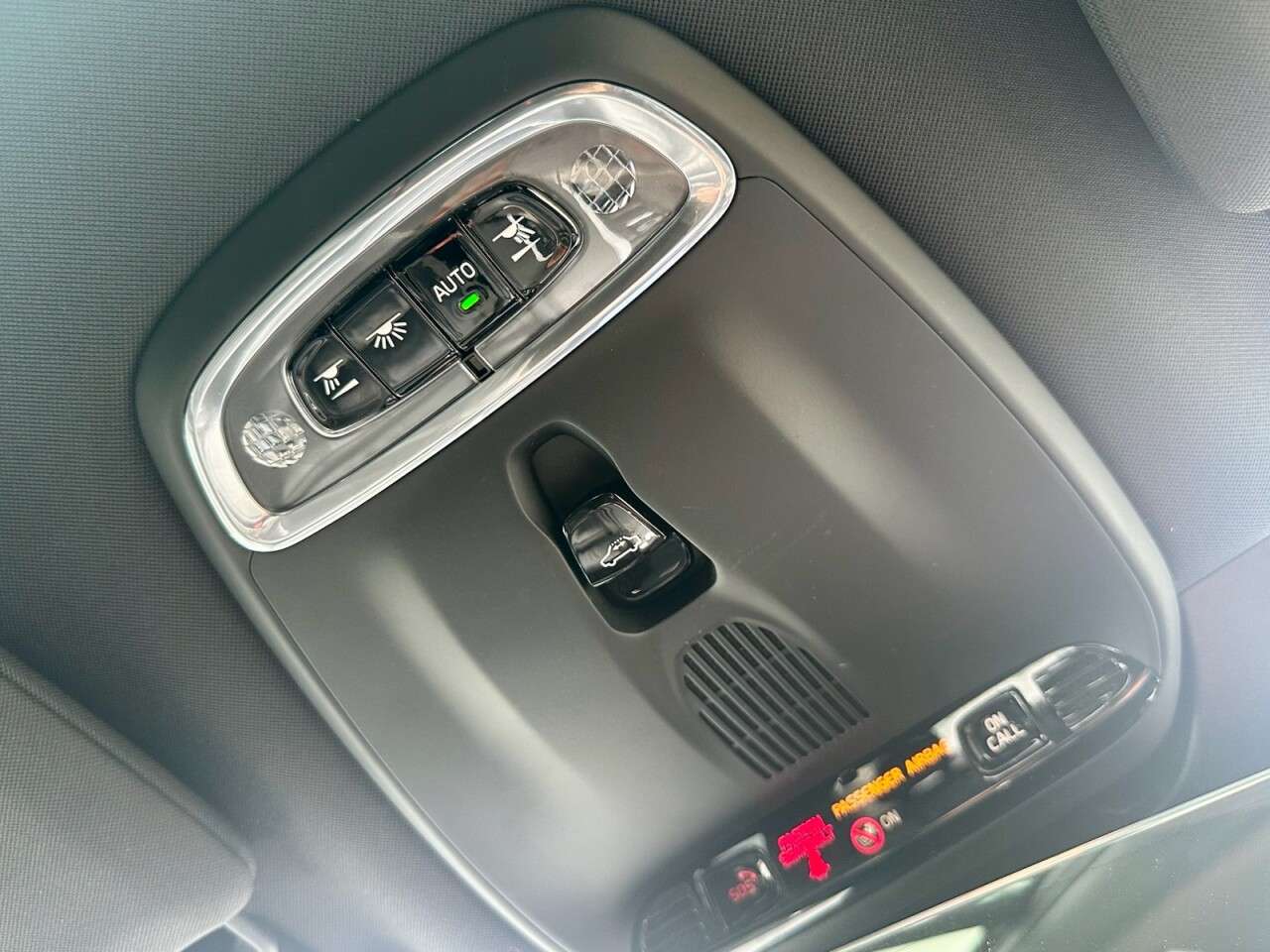 2012 VOLVO XC90 2012 VOLVO XC90