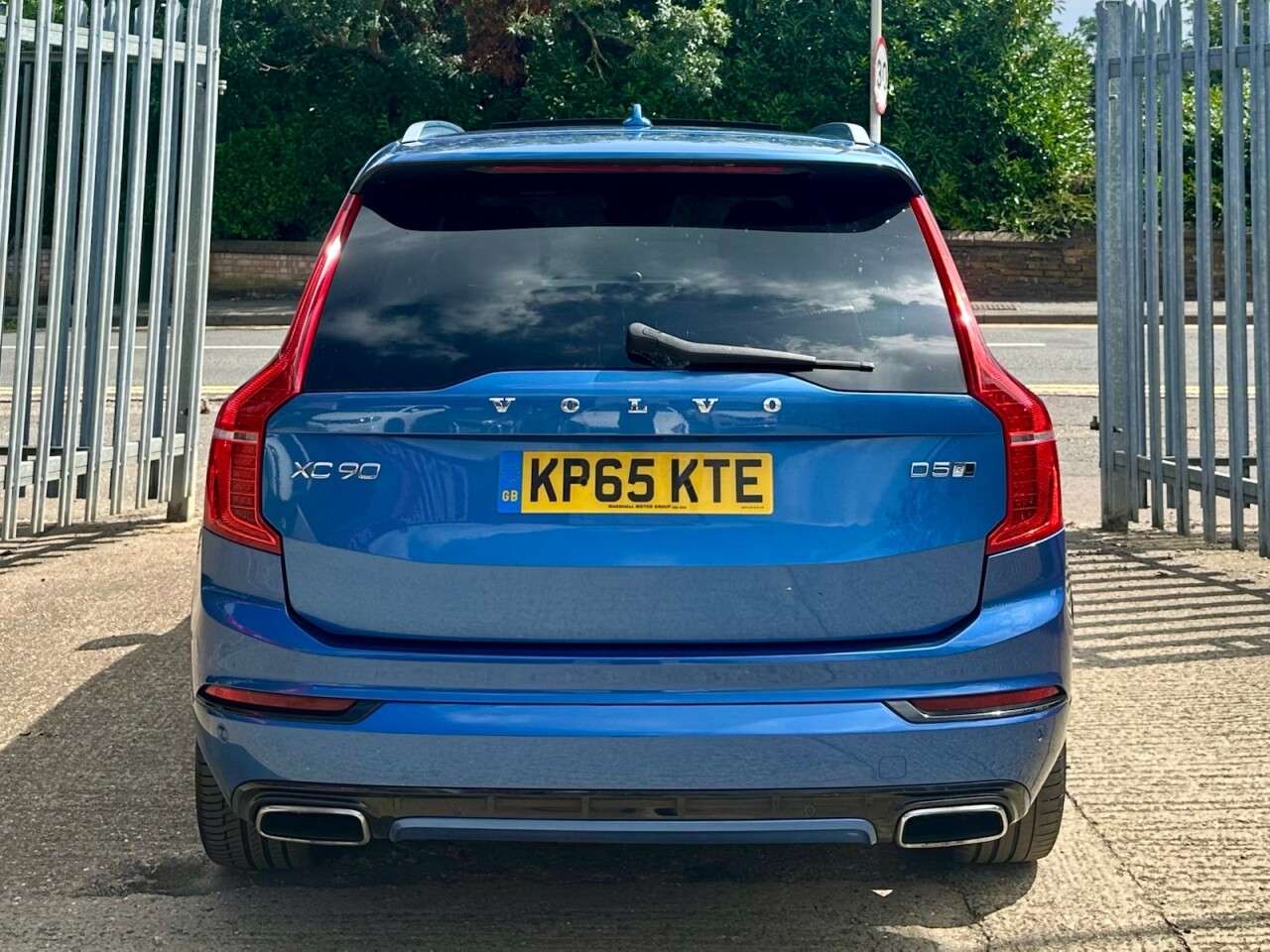 2012 VOLVO XC90 2012 VOLVO XC90