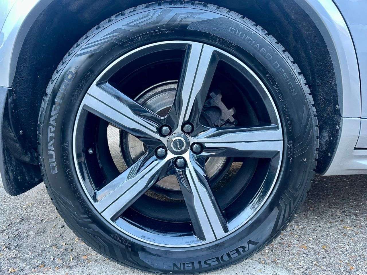 2019 VOLVO XC90 2019 VOLVO XC90