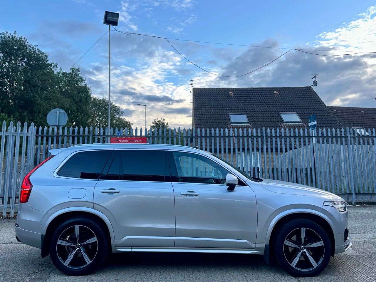 2019 VOLVO XC90 2019 VOLVO XC90