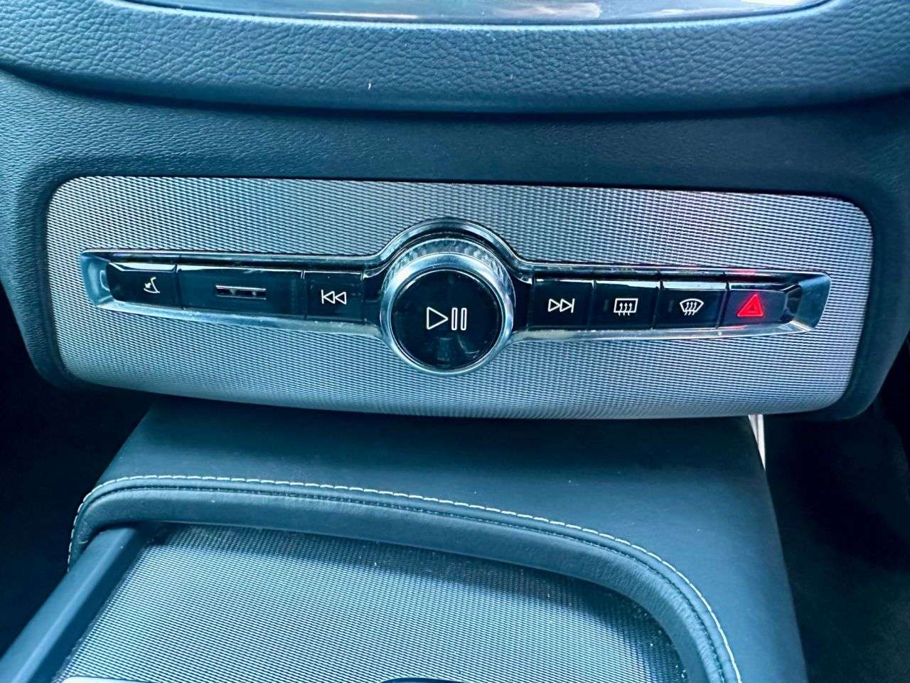 2019 VOLVO XC90 2019 VOLVO XC90