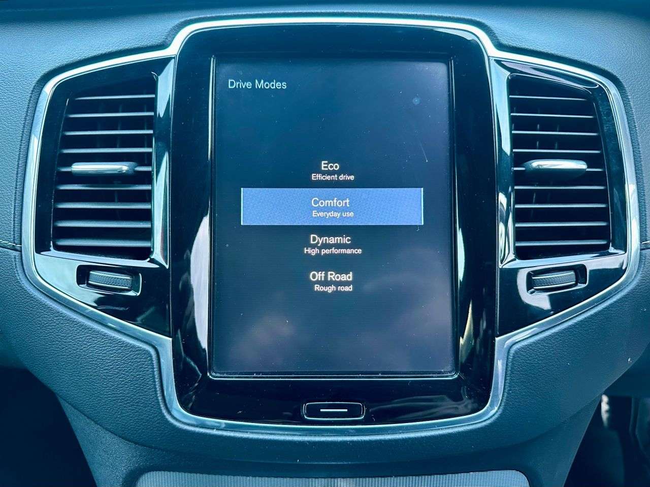 2019 VOLVO XC90 2019 VOLVO XC90