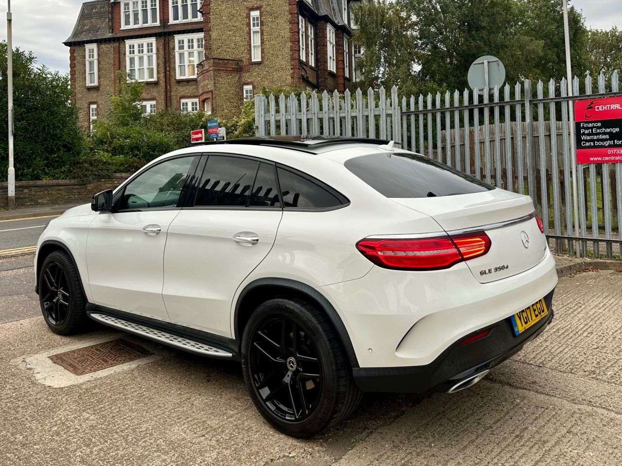 null MERCEDES-BENZ GLE null MERCEDES-BENZ GLE