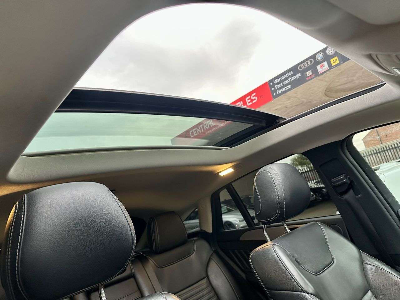 null MERCEDES-BENZ GLE null MERCEDES-BENZ GLE