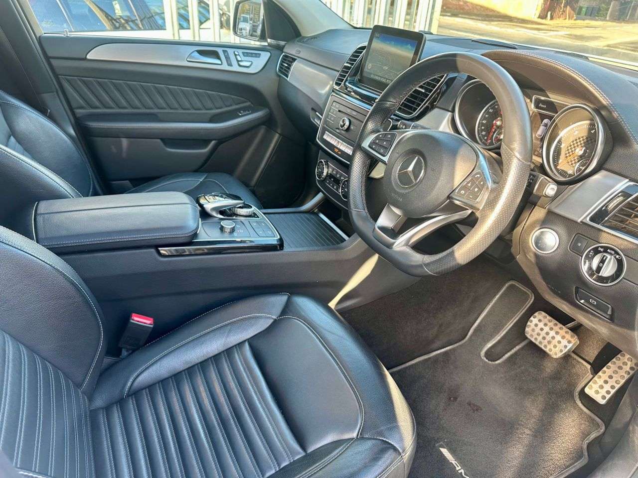 null MERCEDES-BENZ GLE null MERCEDES-BENZ GLE