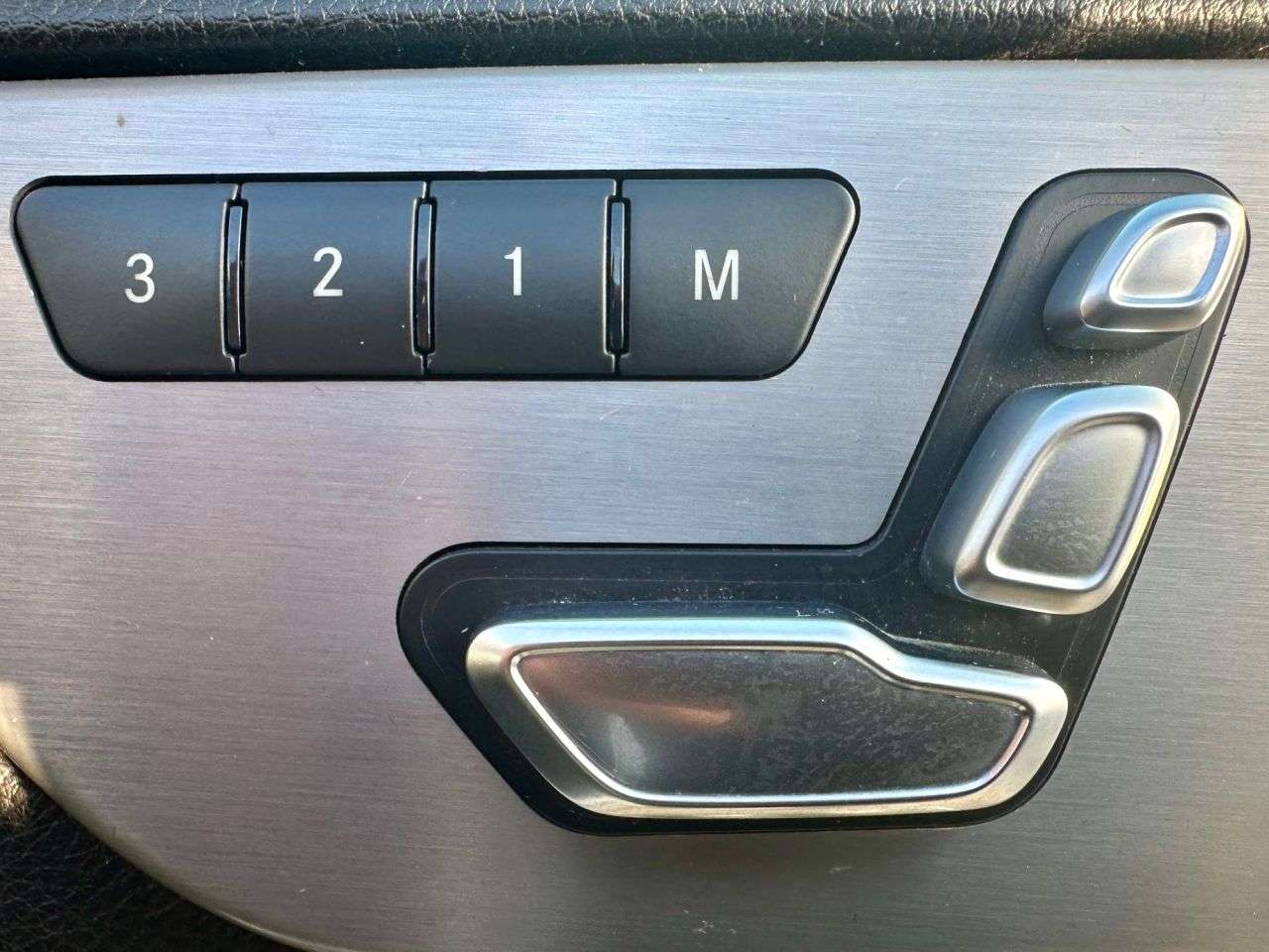 null MERCEDES-BENZ GLE null MERCEDES-BENZ GLE